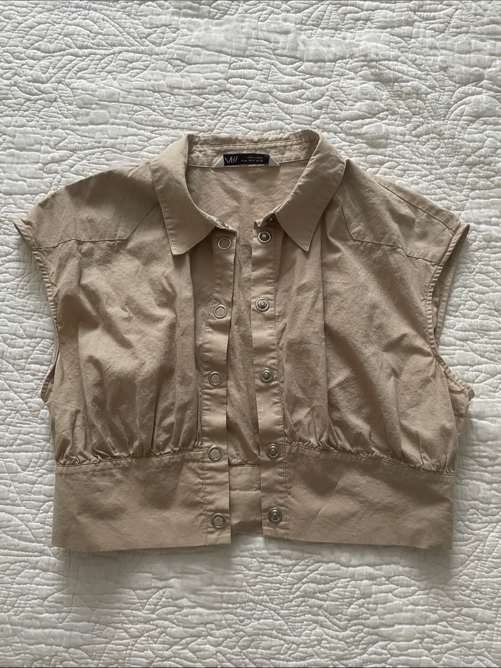 Zara, Beige Cropped Utility Shirt with Snap Buttons, M